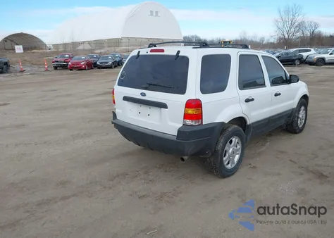 2004 Ford Escape Xlt z USA, uszkodzony, nr VIN 1FMYU93184DA16859